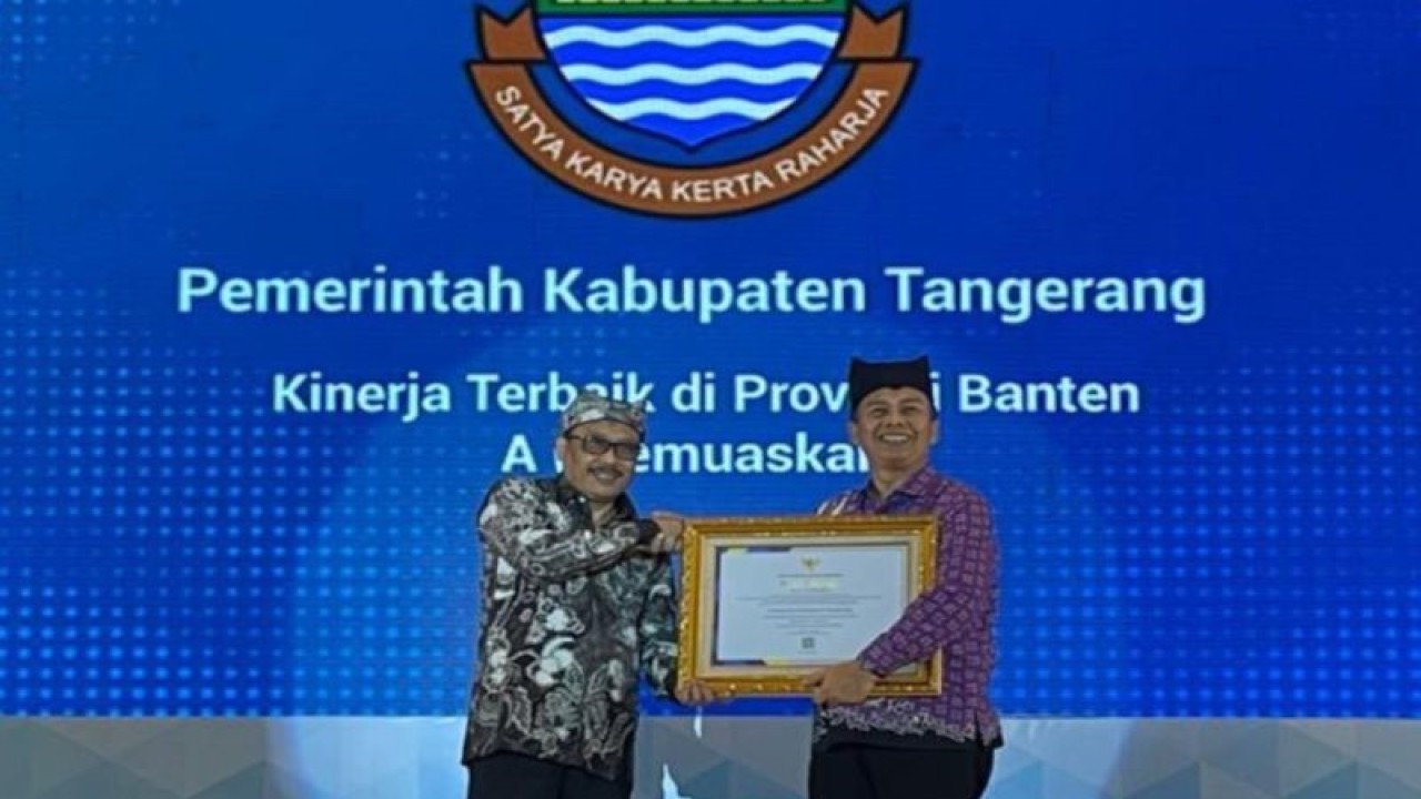 Pemerintah Kabupaten (Pemkab) Tangerang, Provinsi Banten kembali berhasil meraih penghargaan predikat terbaik dalam pengelolaan arsip, dan sekaligus menerima penghargaan Hasil Pengawasan Kearsipan dari Arsip Nasional Republik Indonesia (ANRI). (HO/Pemkab Tangerang)