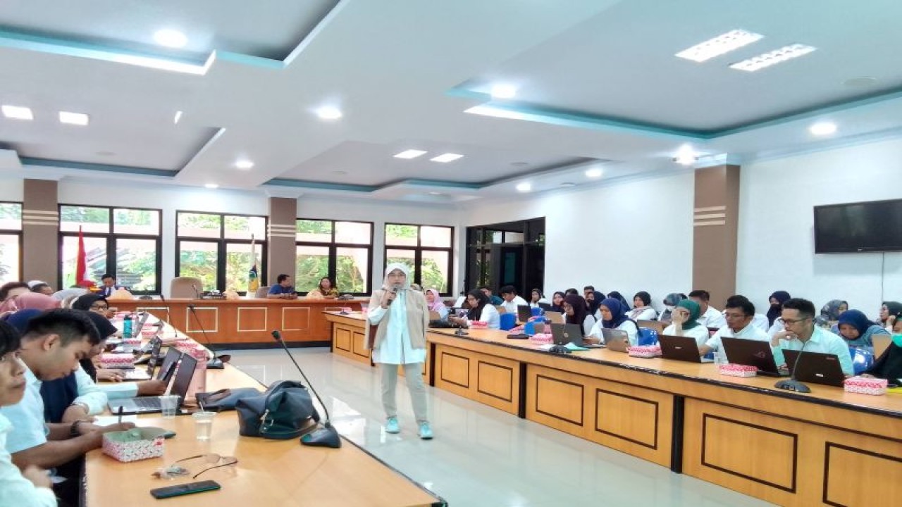 Pemkot Palu, Sulawesi Tengah melaksanakan Bimbingan Teknis Aplikasi Satu Data Pemerintah Kota Palu, Rabu (10/5/2023). (ANTARA/Nur Amalia Amir)