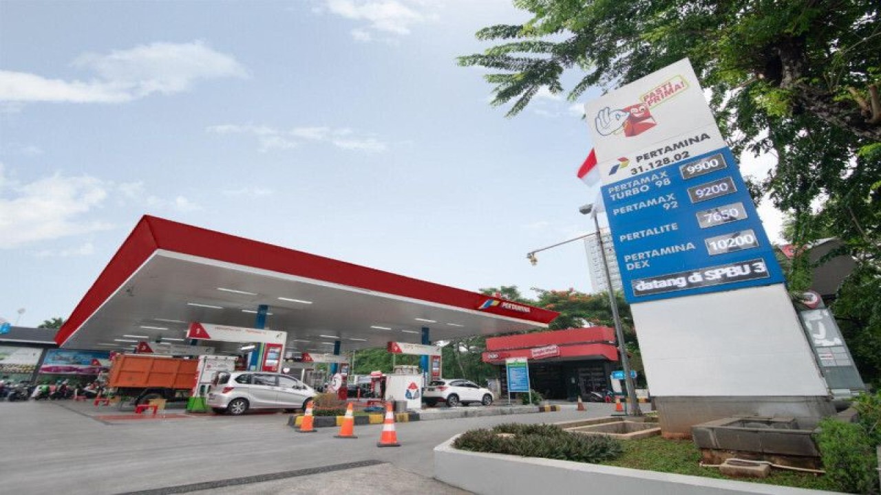 Pertamina batasi pembelian solar. (ANTARA/HO-Pertamina)