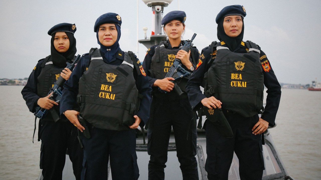 Petugas Bea Cukai. (Net)