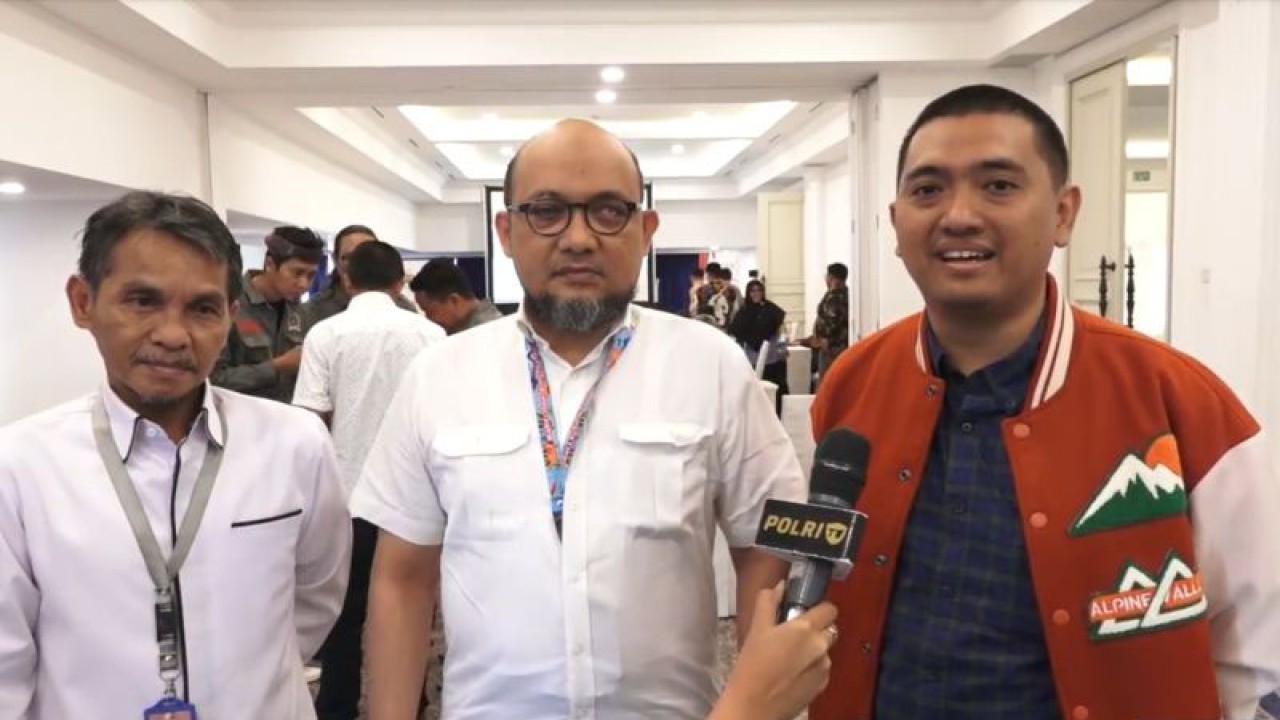 tangkapan layar- (ki-ka) - Ketua Satgasus Pencegahan Korupsi Herry Muryanto, Wakil Satgasus Pencegahan Korupsi Bareskrim Polri Novel Baswedan dan Anggota Satgassus Pencegahan Korupsi Yudi Purnomo  Harahap memberikan keterangan pers kepada wartawan di Jakarta, Rabu (10/5/2023). ANTARA/Laily Rahmawaty.