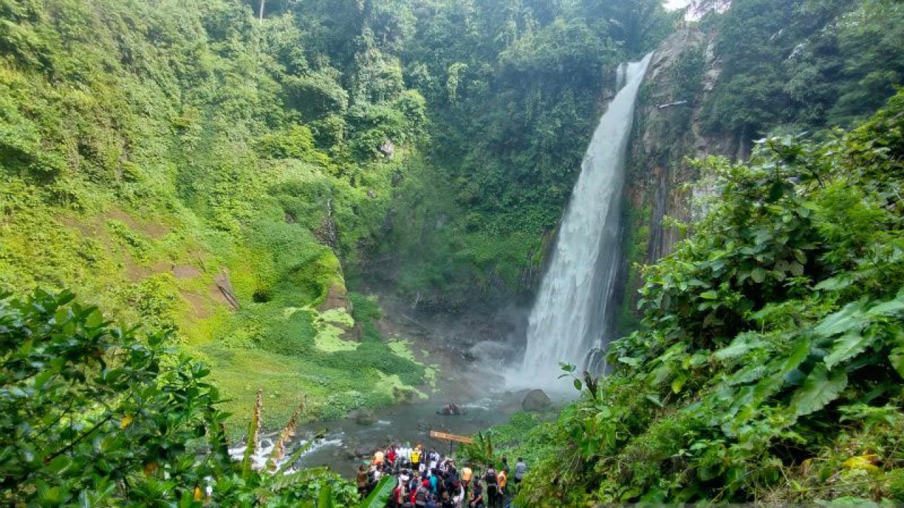 Air Terjun Tri Sakti yang ada di Desa Wisata Belitar Seberang, Kecamatan Sindang Kelingi, Kabupaten Rejang Lebong. ANTARA/dokumen
