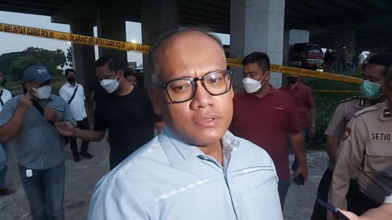Kepala Kepolisian Resor Metro Jakarta Utara Komisaris Besar Polisi Gidion Arif Setyawan ditemui di bawah kolong Tol Cibitung-Cilincing, Jakarta Utara, Sabtu (27/5/2023). ANTARA/Abdu Faisal