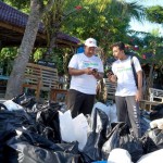Sampah yang dikumpulkan dalam kegiatan pembersihan sampah di Labuan Bajo. (ANTARA/HO-Telkomsel)-1683705564