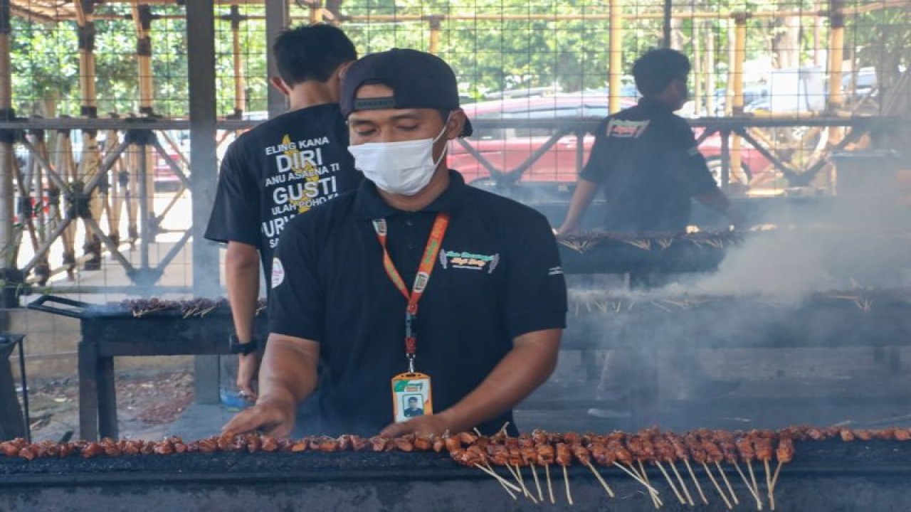 Sate maranggi, salah satu tujuan wisata kuliner di Purwakarta (ANTARA/HO-Pemkab Purwakarta)