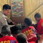 Satgas Rasaka Cartenz ajari anak putus sekolah di Sugapa-1684744897