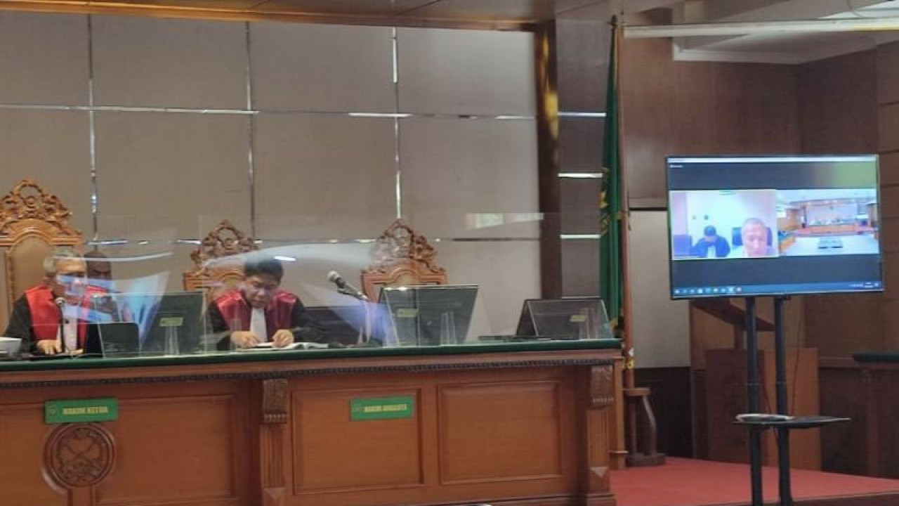 Sidang tuntutan Hakim Agung nonaktif Sudrajad Dimyati di Pengadilan Negeri Bandung, Kota Bandung, Jawa Barat, Rabu (10/5/2023). (ANTARA/Bagus Ahmad Rizaldi)