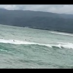 Suasana para peselancar sedang latihan di pantai labuhan jukung pesisir barat. ANTARA/Riadi Gunawan-1683793761