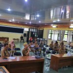 Suasana saat sejumlah pejabat dinas dan kepala daerah mengikuti rapat di Pemda Lampung Barat. (ANTARA/HO)-1684827063