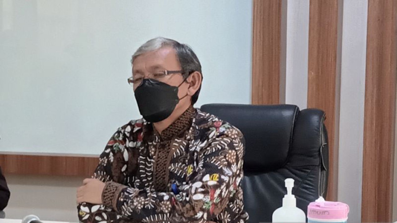 Kepala Dinas Pertanian, Pangan dan Perikanan Kabupaten Sleman Suparmono. ANTARA/Victorianus Sat Pranyoto