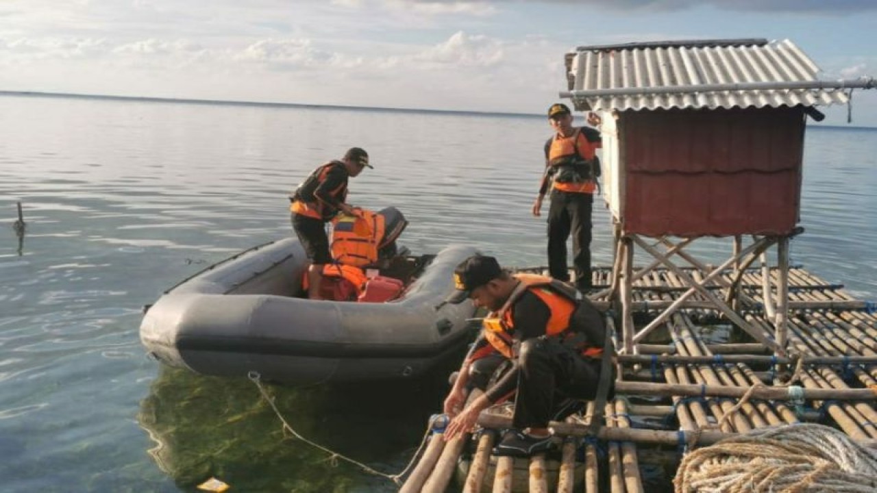 Tim SAR lanjutkan pencarian nelayan hilang di perairan Buton, Sulawesi Tenggara, Minggu (14/5/2023) (ANTARA/HO-Humas Basarnas Kendari)