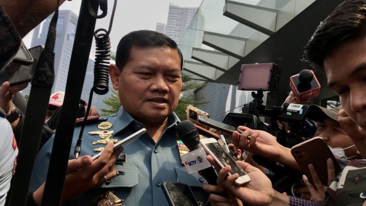 Panglima TNI Laksamana TNI Yudo Margono menjawab pertanyaan wartawan selepas acara rapat koordinasi nasional pengamanan Pemilu 2024 di Jakarta, Senin (29/5/2023). ANTARA/Genta Tenri Mawangi