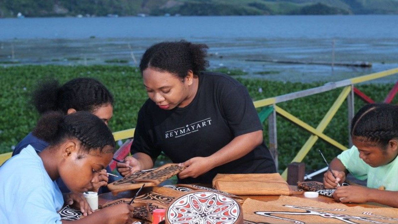 Pelaku UMKM Kabupaten Jayapura (ANTARA/Agustina Estevani Janggo)
