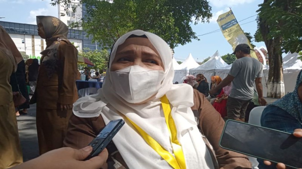 Kepala Bidang UMKM Dinas Perindustrian Koperasi dan Usaha Kecil Menengah Kota Mataram Mamluatul Chair. (ANTARA/Nirkomala)
