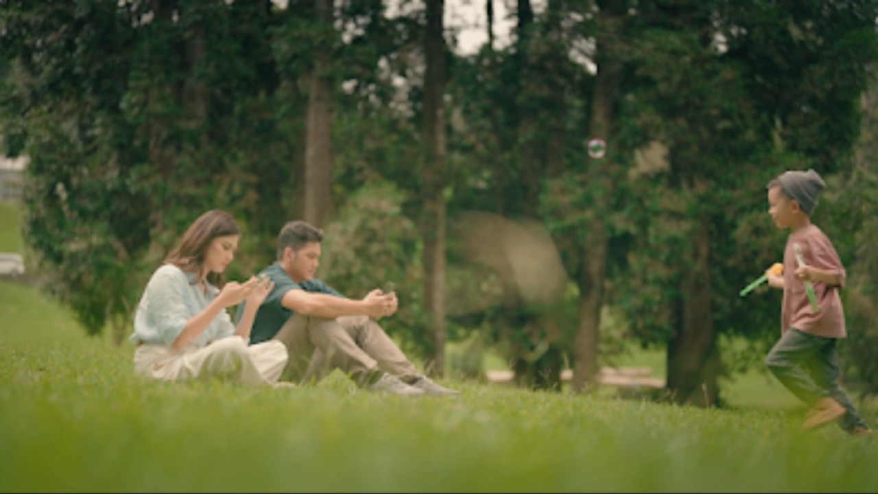 Vier Moments Kampanye Edukasi Peran Penting Keluarga lewat Video