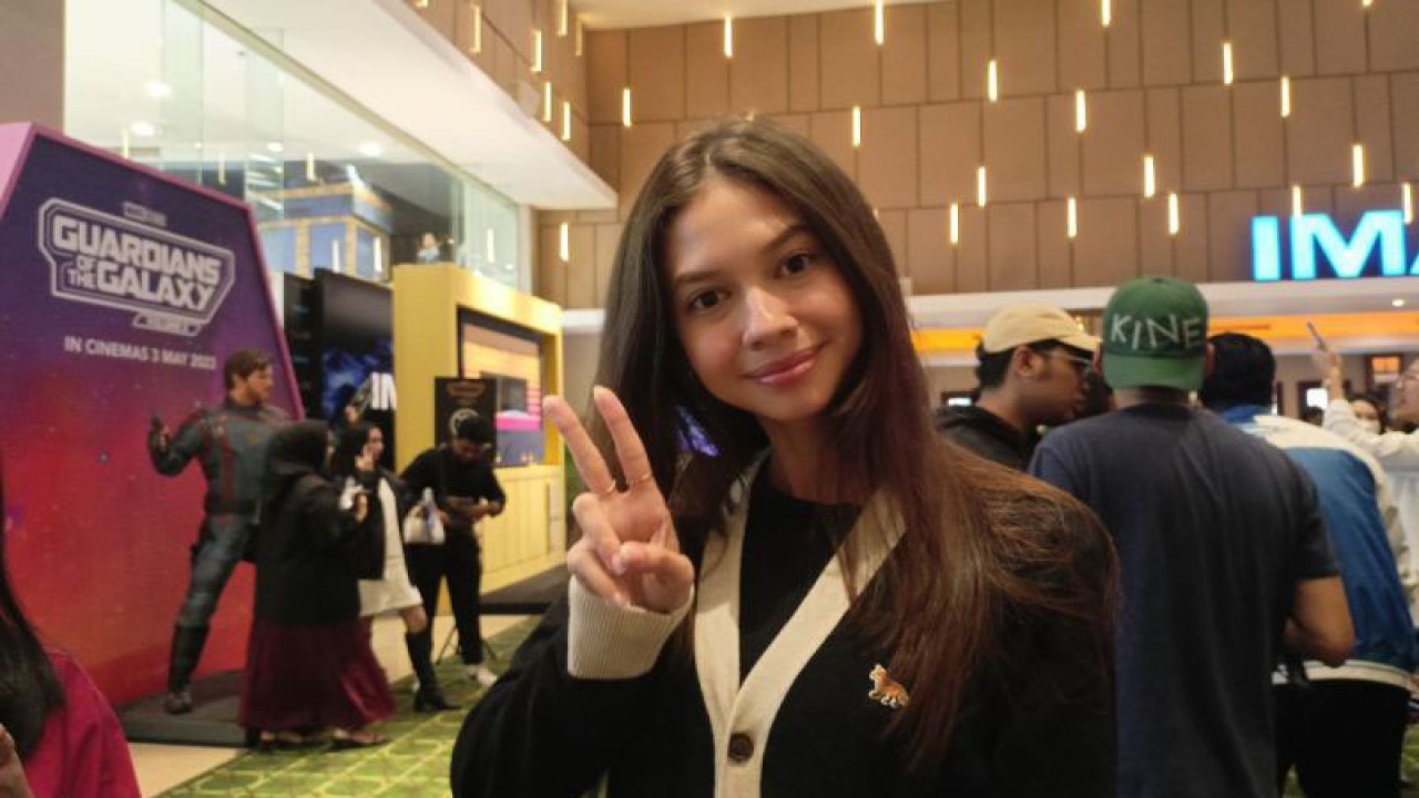 Aktris Yuki Kato saat ditemui usai special screening film "Guardians of The Galaxy Vol. 3" di XXI Gandaria City, Jakarta Selatan, Selasa (2/5/2023) malam. (ANTARA/Suci Nurhaliza)