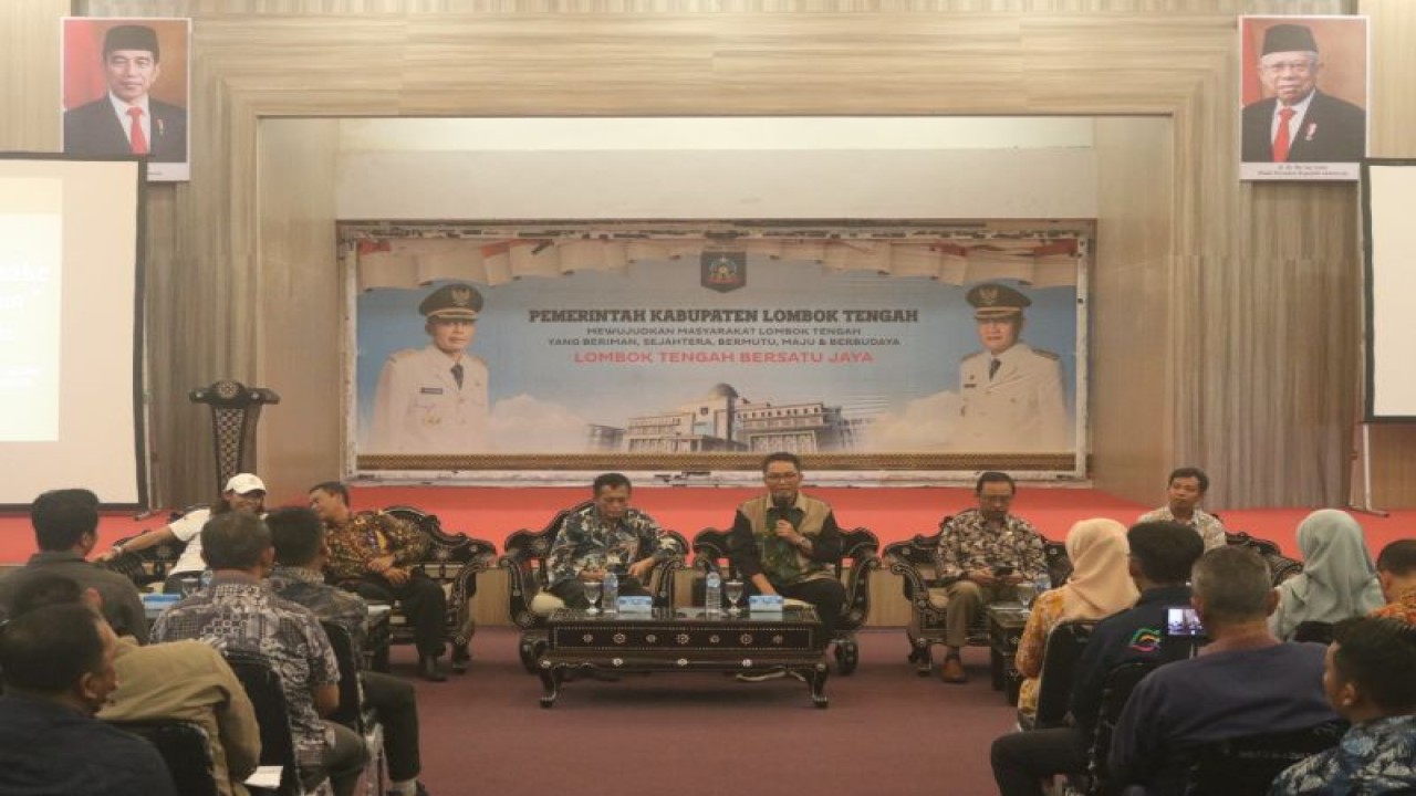 Acara rapat koordinasi persiapan pelaksanaan ajang pacuan kuda tradisional 2023 di kantor bupati Lombok Tengah, Nusa Tenggara Barat, Kamis (8/6/2023) (ANTARA/Humas Pemkab Lombok Tengah)