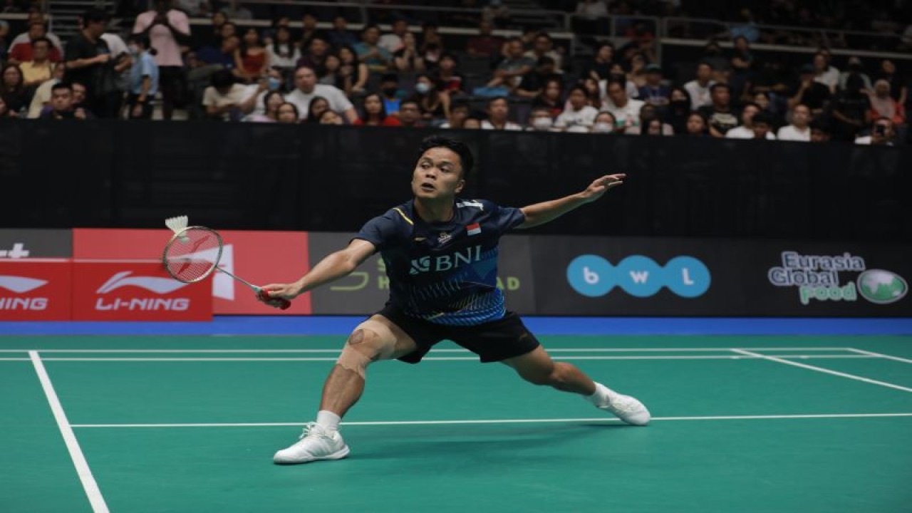 Tunggal putra Anthony Sinisuka Ginting lolos ke babak kedua Singapore Open 2023 setelah mengalahkan Ng Ka Long Angus pada babak pertama, Rabu. (ANTARA/HO-PP PBSI)