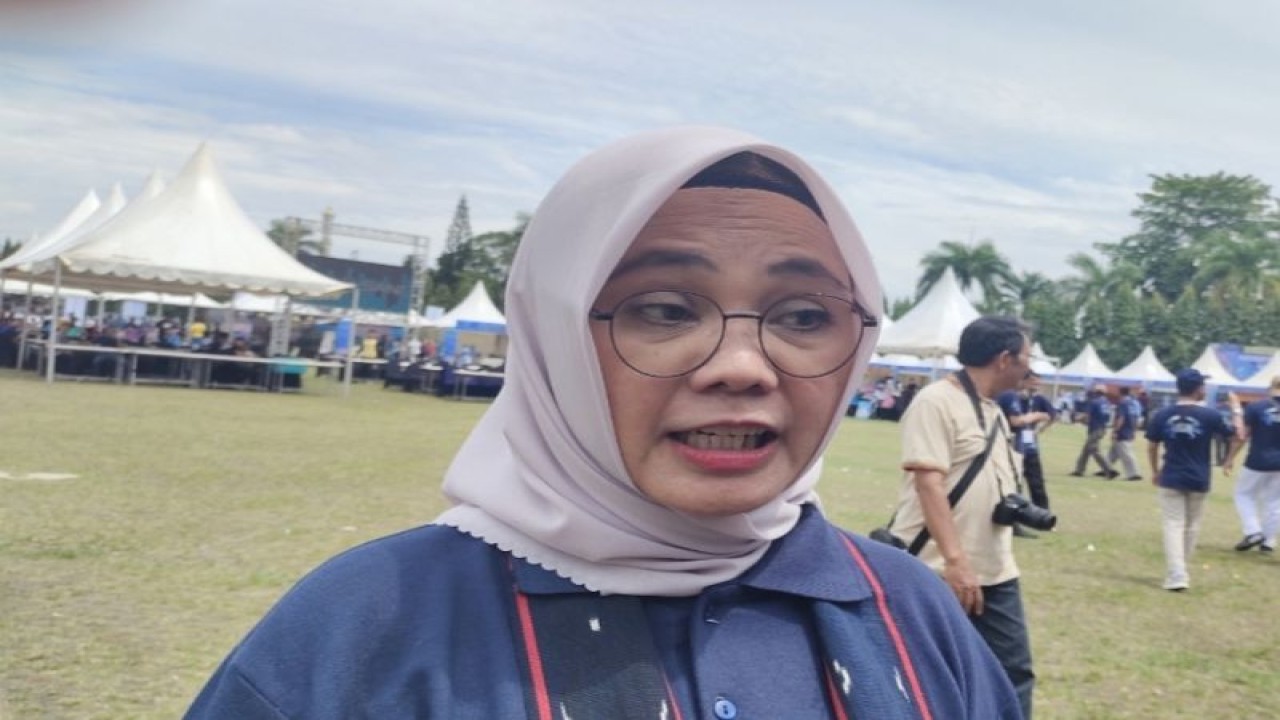 Arsip- Kepala Dinas Kelautan dan Perikanan Provinsi Lampung Liza Derni. ANTARA/Ruth Intan Sozometa Kanafi.