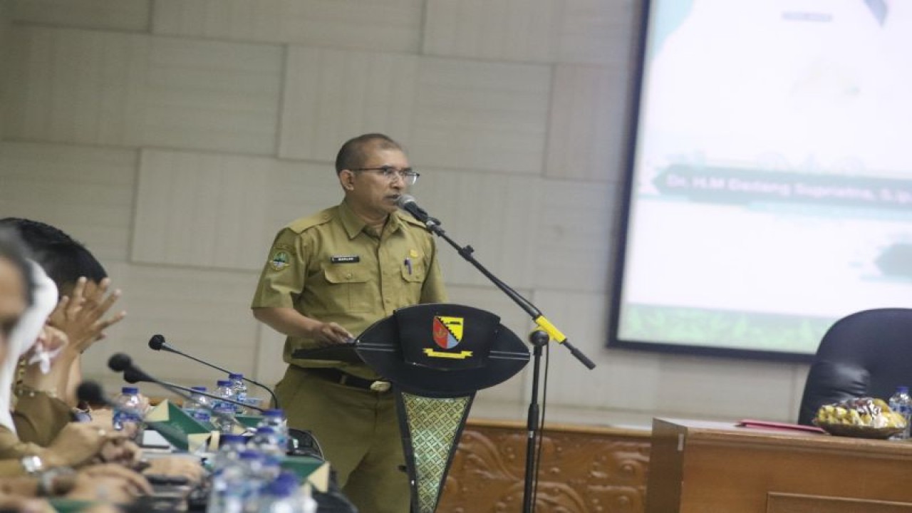 Asisten Bidang Perekonomian dan Pembangunan Pemkab Bandung Marlan. (ANTARA/HO-Humas Pemkab Bandung)