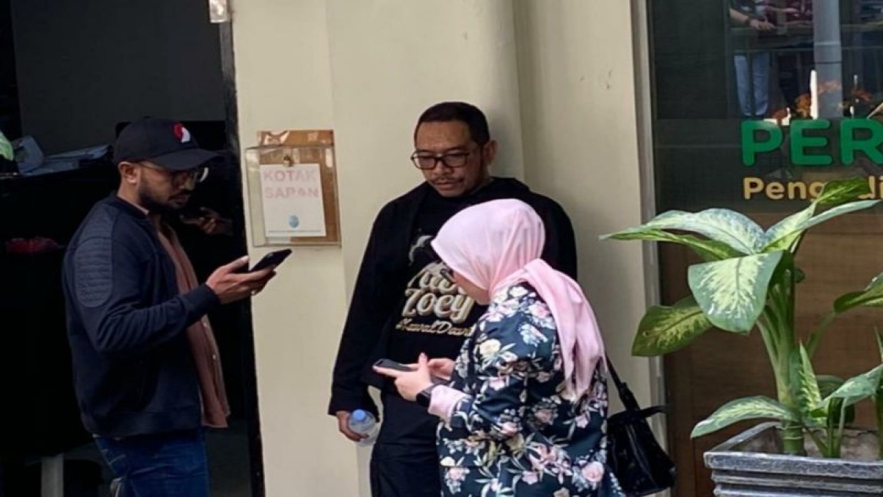 Ayah David Ozora, Jonathan Latumahina mendatangi Pengadilan Negeri Jakarta Selatan, Jakarta, Selasa (13/6/2023). ANTARA/Luthfia Miranda Putri