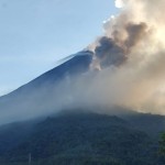 Badan Geologi catat 581 gempa guguran Gunung Karangetang-1687333102