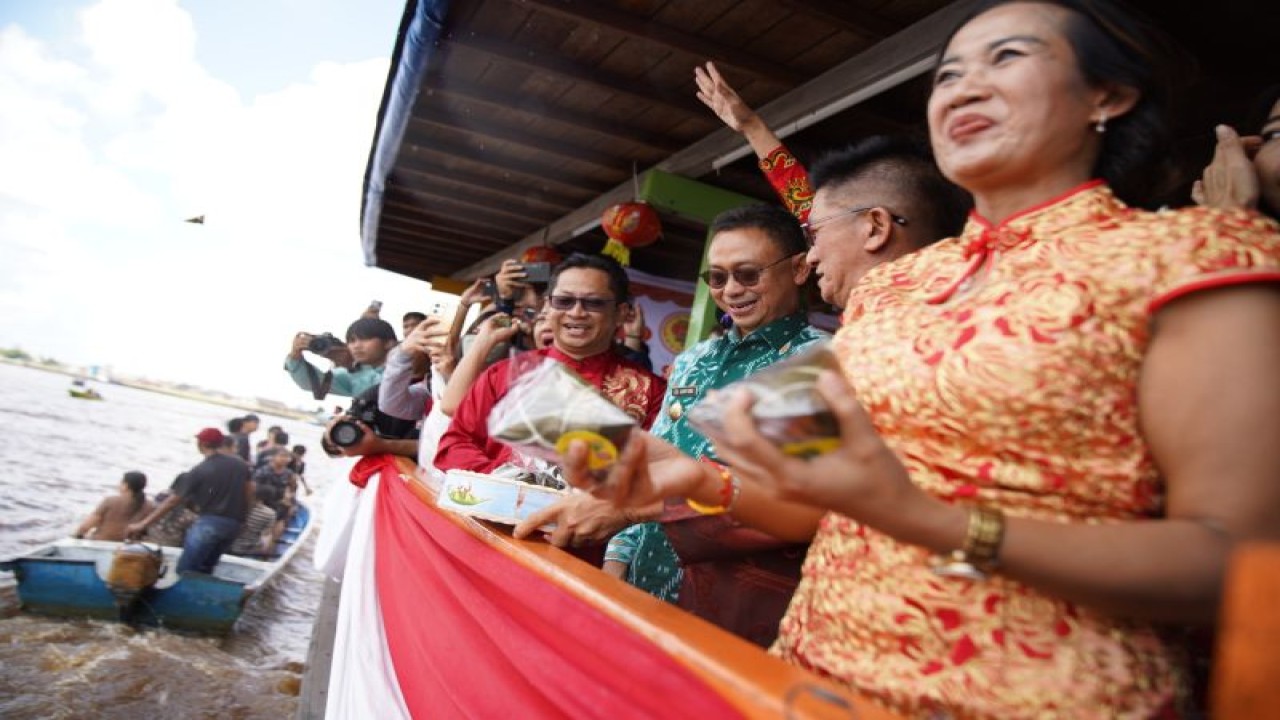 Perayaan Hari Bakcang di Pontianak (ANTARA/JHW)
