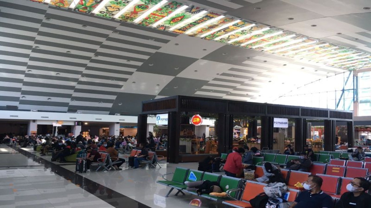 Suasana di ruang tunggu Bandara Sentani, Kabupaten Jayapura, Papua (HO-Humas Bandara Sentani)