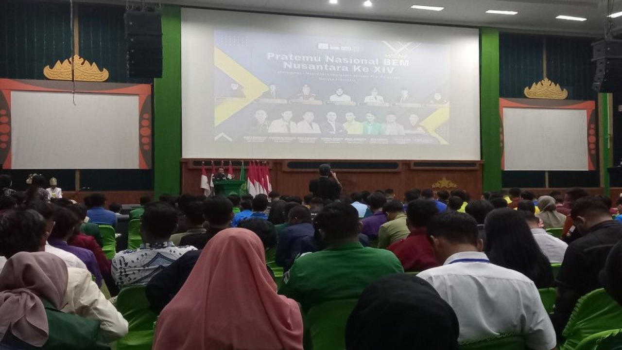 Kegiatan Pratemu Nasional Badan Eksekutif Mahasiswa (BEM) Nusantara di Universitas Malahayati Bandarlampung, Kamis (22/6/2023) (ANTARA/Agus Wira Sukarta)