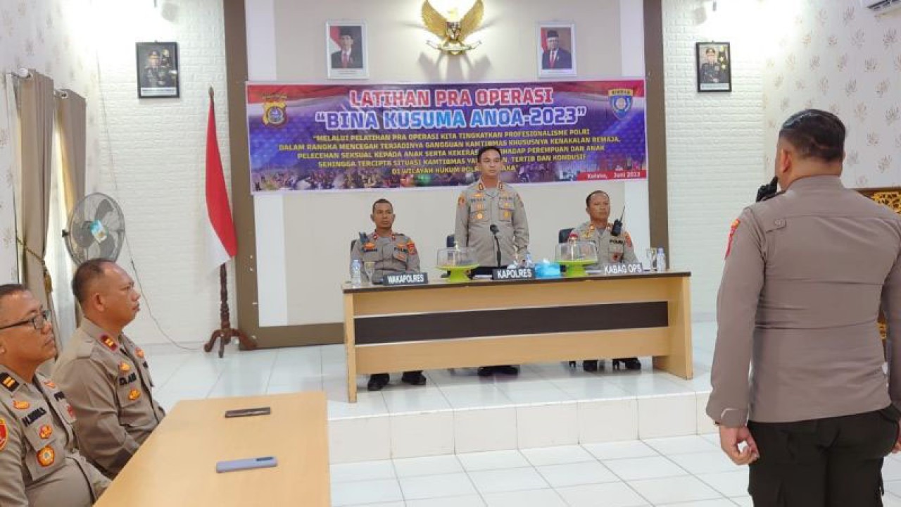 Proses pelatihan Bina Kusuma Anoa 2023 di Polres Kolaka. (ANTARA/La Ode Muh Deden Saputra)