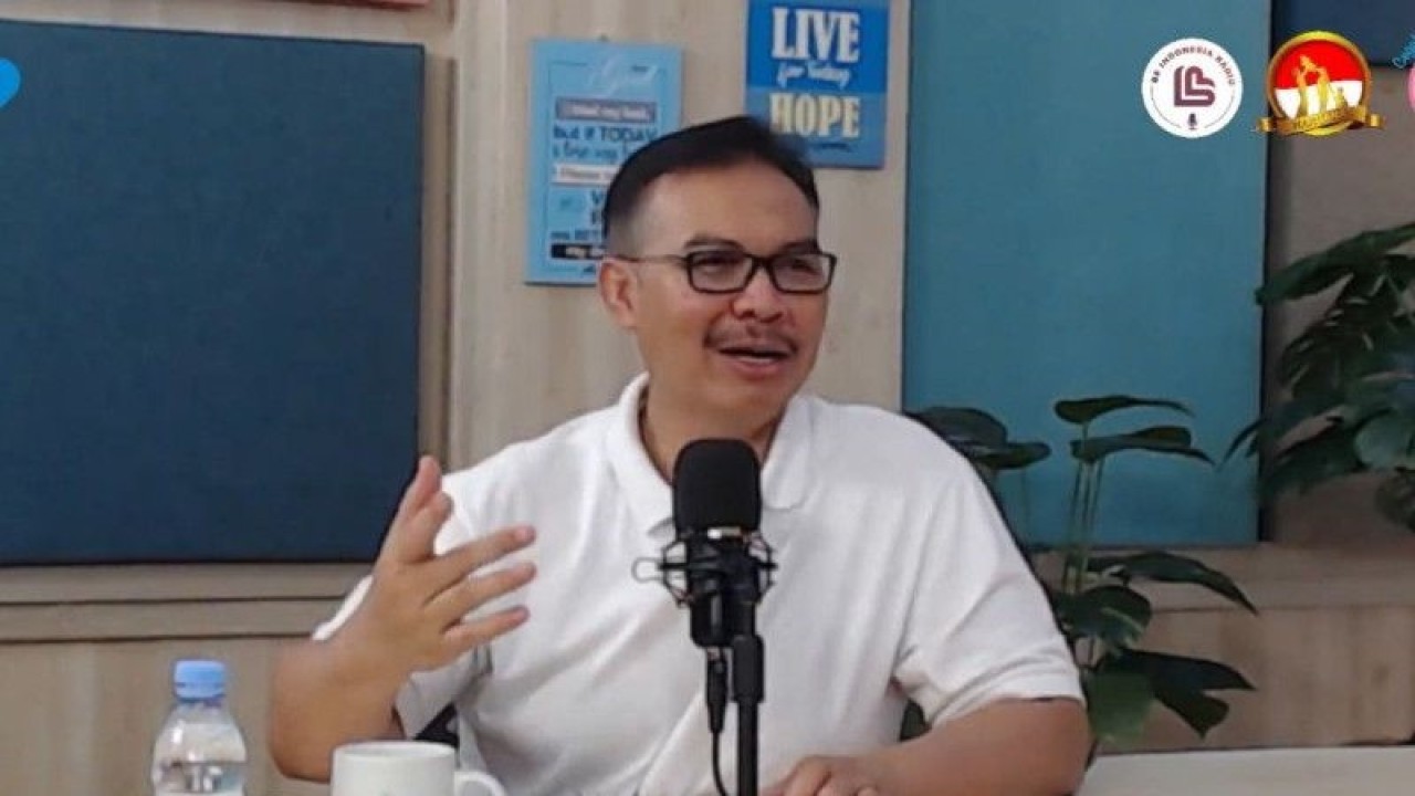 Kepala BKKBN Hasto Wardoyo dalam acara Waktu Indonesia Berencana yang diikuti secara daring di Jakarta, Jumat (23/6/2023). (ANTARA/Sean Filo Muhamad)