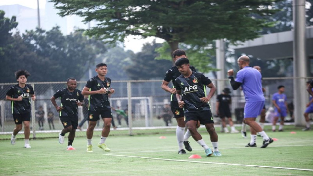 Pemain Persik Kediri saat latihan. ANTARA/ HO-Persik Kediri