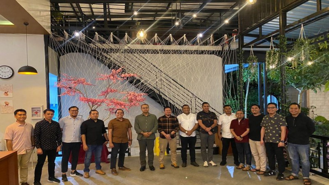 BPJamsostek cabang Maluku dan Kejaksaan Negeri Tual melakukan monitoring dan evaluasi guna memastikan perusahaan membayar dan tidak menunggak iuran. ANTARA/ Ho- BPJAMSOSTEK Maluku.