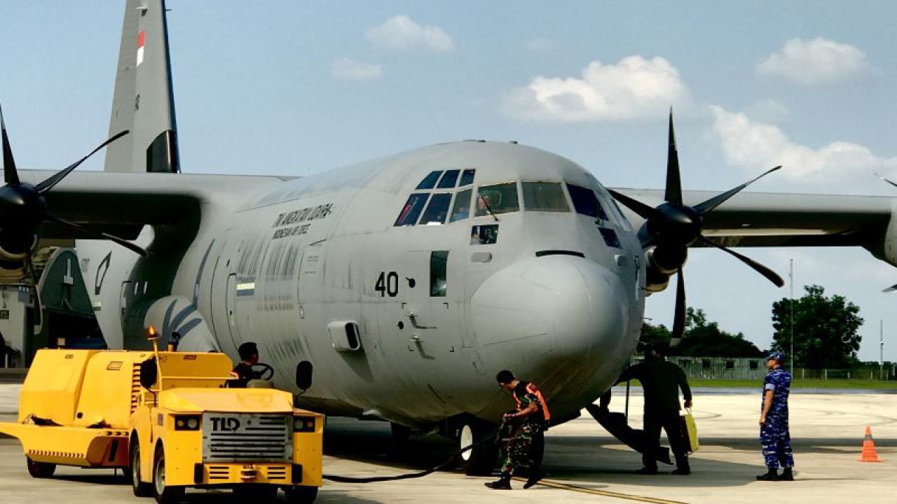 Unit kedua C-130J Super Hercules, pesawat baru TNI Angkatan Udara buatan Lockheed Martin, tiba di Lanud Halim Perdanakusuma, Jakarta, Rabu (28/6/2023). ANTARA/Genta Tenri Mawangi.