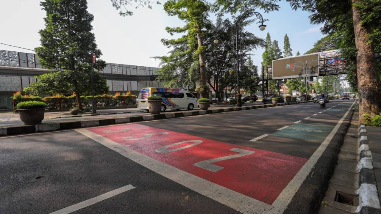 Jalan Ir H Djuanda (Dago) yang direncanakan akan menjadi lokasi Hari Bebas Kendaraan atau Car Free Day (CFD) di Bandung, Jawa Barat, mulai Minggu (4/6/2023) mendatang. (ANTARA/Istimewa)
