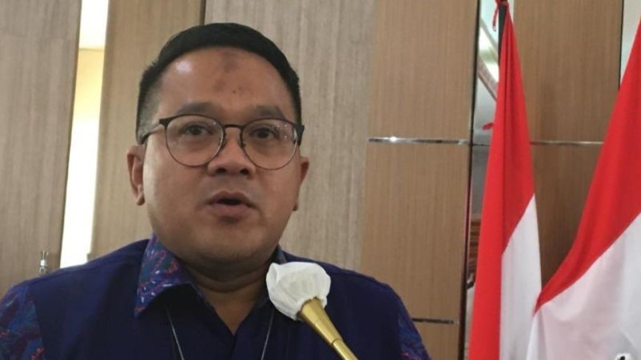 Dir Reskrimsus Polda Sultra Kombes Pol Bambang Wijanarko. (Antara/La Ode Muh Deden Saputra)