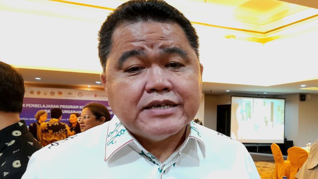 Dirjen P2P Kemenkes RI saat ditemui usai acara "Apresiasi dan Pembelajaran Program Komunikasi Risiko Pemberdayaaan Masyarakat dan Dukungan Vaksinasi COVID-19" di Hotel Grand Kemang, Jakarta Selatan, pada Senin (26/6/2023) (ANTARA/Lintang Budiyanti Prameswari)