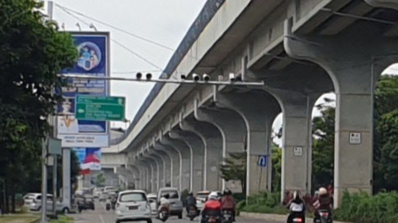 Arsip - Salah satu perangkat kamera ETLE di Kota Palembang (ANTARA/Edo Purmana/2023)