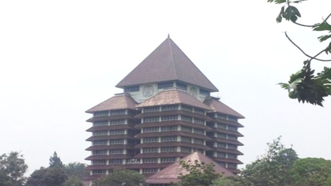 Gedung rektorat UI (ANTARA/Foto: Feru Lantara)