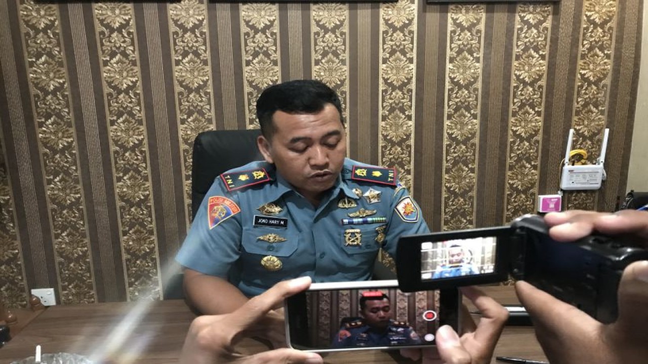 Komandan Polisi Militer Lantamal IV Batam Mayor Laut (PM) Joko Hary Mulyono (ANTARA/Yude)