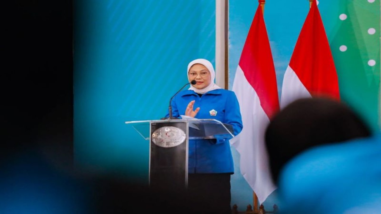 Menaker Ida Fauziyah saat membuka Rapat Koordinasi Mediator Hubungan Industrial di Jakarta, Senin (26/6/2023). (ANTARA/HO-Kemnaker)