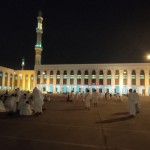 Jamaah haji mulai berdatangan ke Masjid Namira yang terletak di Padang Arafah, Senin (26/6/2023). (Antara / Azis Kurmala)-1687846246