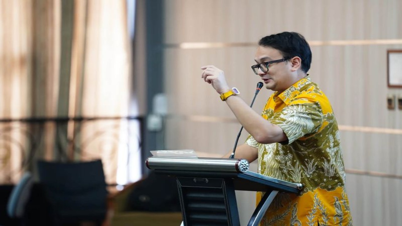 Wakil Menteri Perdagangan Jerry Sambuaga pada saat memberikan sambutan kunci dalam Sosialisasi Hasil Perundingan Perdagangan Internasional Isu Prioritas ASEAN Chairmanship 2023, di Universitas Brawijaya, Kota Malang, Jawa Timur, Kamis (22/6/2023). (ANTARA/HO-Humas Kementerian Perdagangan)