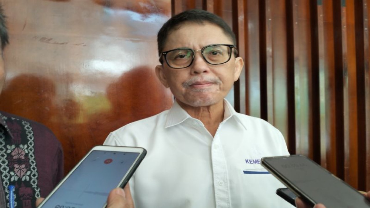 Direktur Dana Transfer Umum Direktorat Jenderal Perimbangan Keuangan Kemenkeu Adriyanto saat diwawancarai awak media massa, di Padang, Sumbar, Senin (26/6/2023). ANTARA/Muhammad Zulfikar