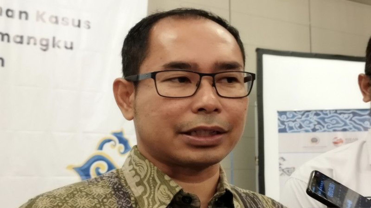 Direktur Perlindungan WNI dan BHI Kemlu Judha Nugraha di Bandung, Jawa Barat, Kamis (8/6/2023). (ANTARA/Bagus Ahmad Rizaldi)