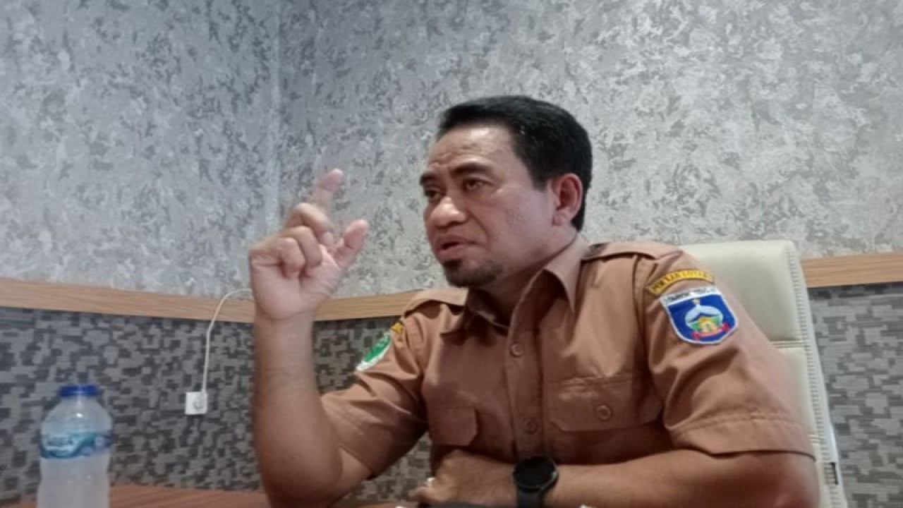 Kepala Dinas Kesehatan Kabupaten Lombok Tengah, Nusa Tenggara Barat, Suardi. ANTARA/Akhyar