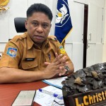 Kepala Dinas Pendidikan Perpustakaan dan Arsip Daerah (DPPAD) Provinsi Papua Chistian Sohilait. (ANTARA/Qadri Pratiwi)-1686801737