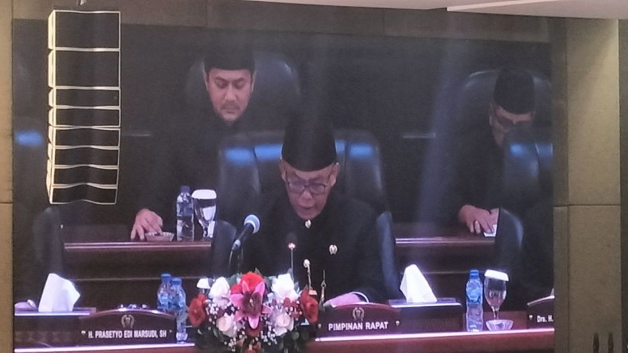 Ketua DPRD DKI Jakarta, Prasetyo Edi Marsudi dalam rapat paripurna di DPRD, Kamis (22/6/2023). ANTARA/Walda