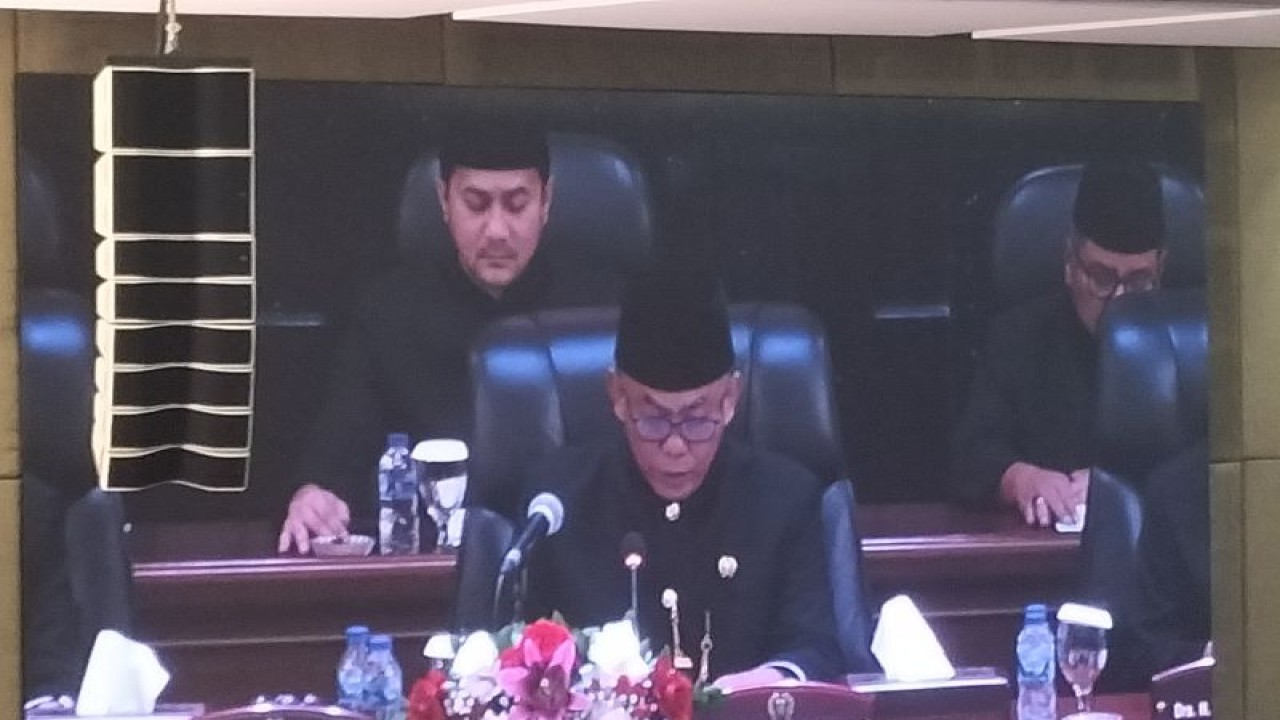 Ketua DPRD DKI Jakarta, Prasetyo Edi Marsudi saat rapat paripurna HUT DKI Jakarta, Kamis (22/6/2023). ANTARA/Walda