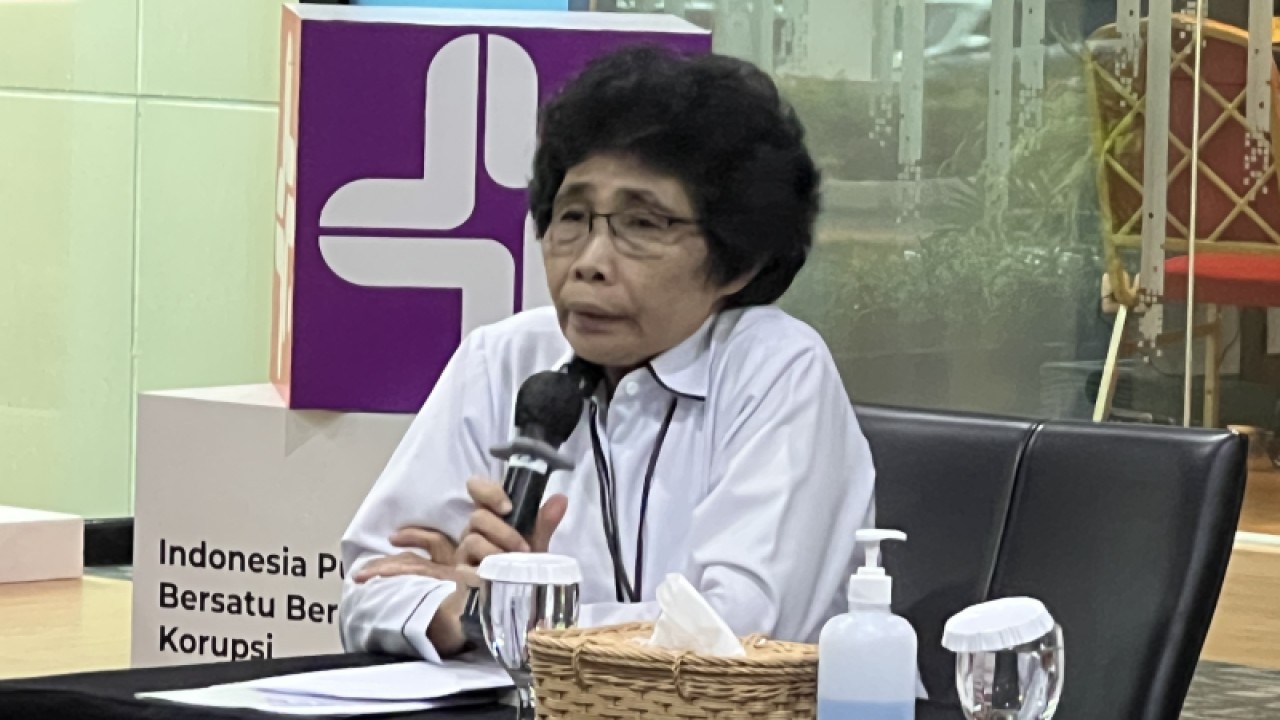 Anggota Dewan Pengawas KPK Albertina Ho dalam konferensi pers di Gedung ACLC KPK, Jakarta, Senin (19/6/2023). ANTARA/Putu Indah Savitri